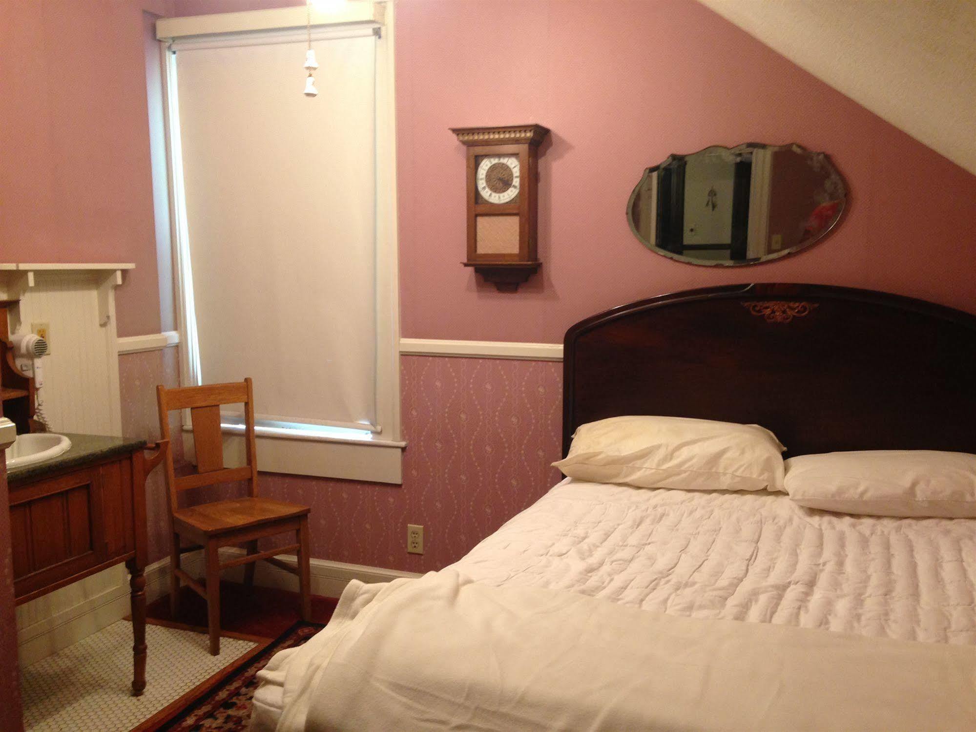 The Hostel California บิชอป ภายนอก รูปภาพ