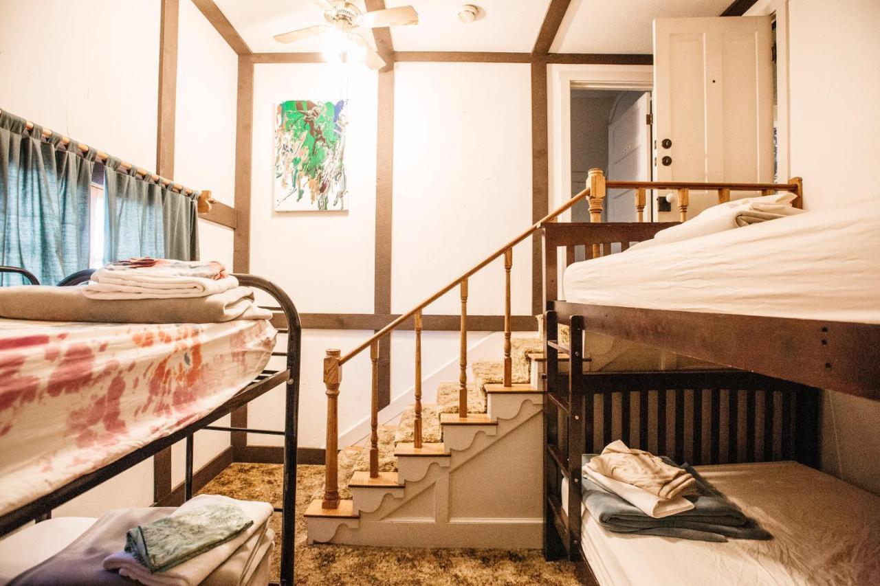 The Hostel California บิชอป ภายนอก รูปภาพ