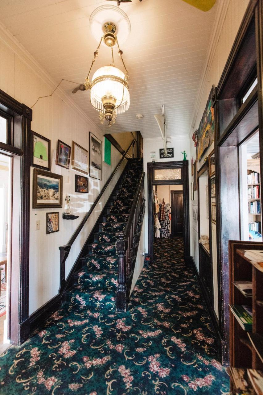 The Hostel California บิชอป ภายนอก รูปภาพ