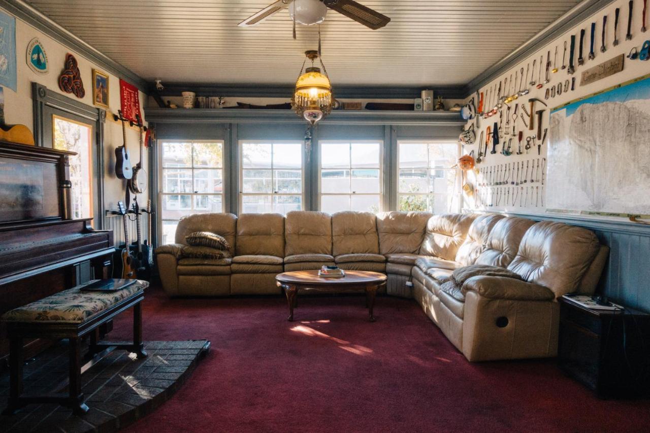 The Hostel California บิชอป ภายนอก รูปภาพ